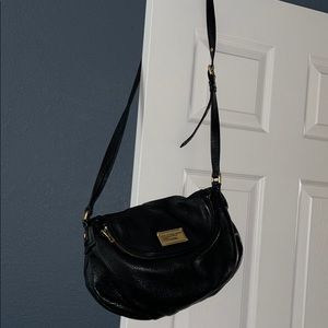 Marc by Marc Jacob black crossover body purse
